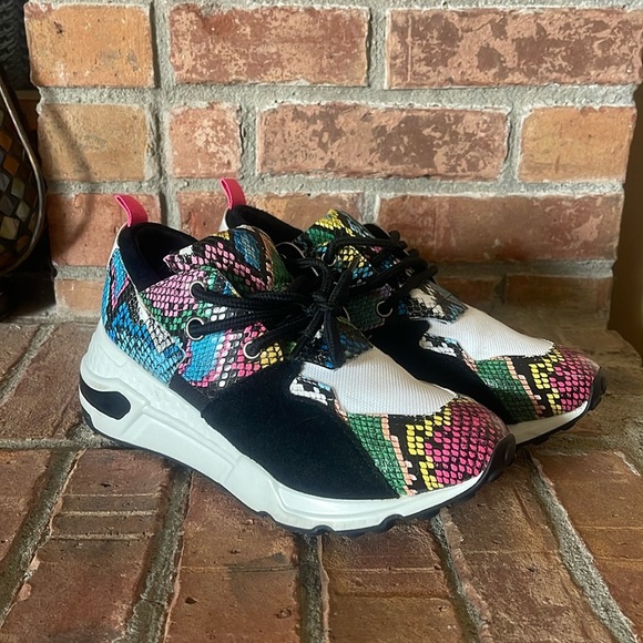 Steve Madden Cliff Multi Color Rainbow Snake Multi Pattern Sneakers - Picture 1 of 7